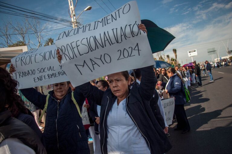 Truenan contra IMSS Bienestar
