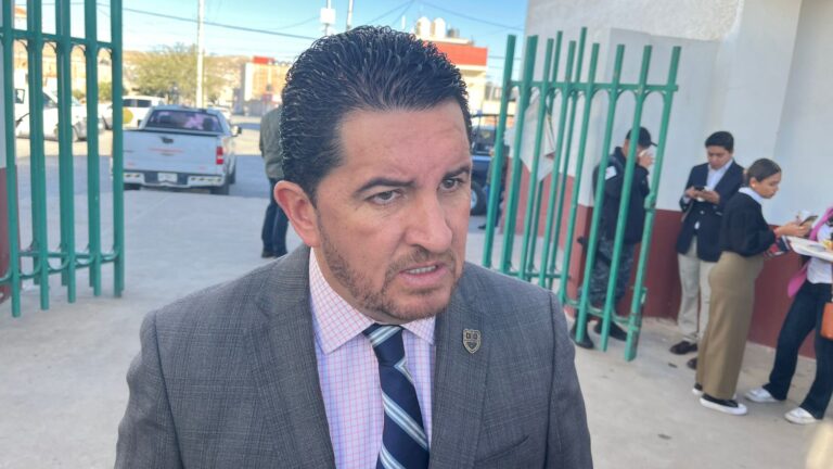 Se compromete Javo Torres con la seguridad de taxistas