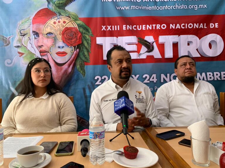 Viaja movimiento Antorchista a Nacional de Teatro 2024