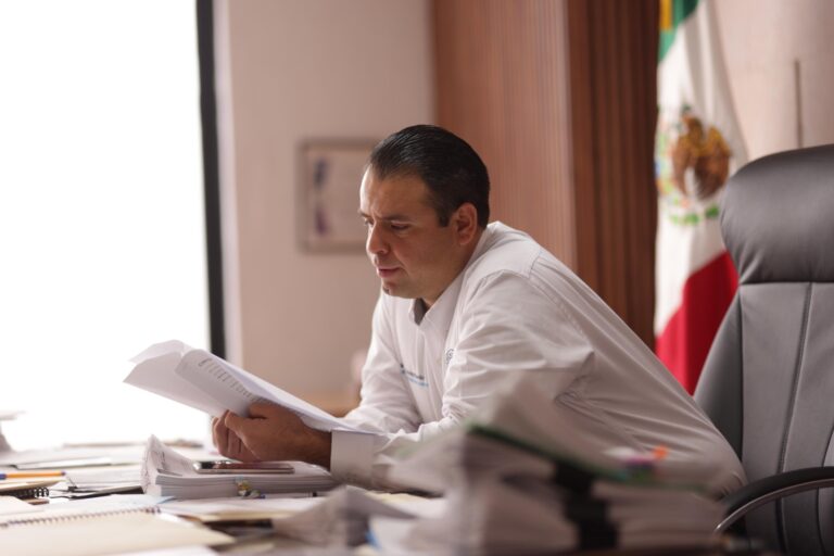 Se reúne Miguel Varela con zacatecanos en audiencia pública