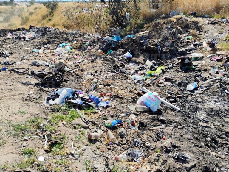 Proliferan basureros clandestinos en la 49