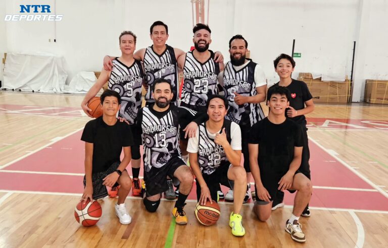 Cherokees con paso firme