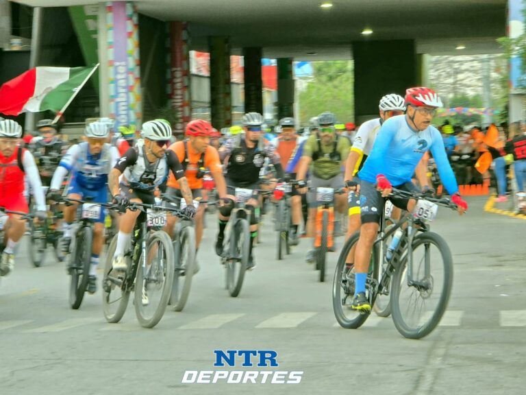 Ciclistas de Concha del Oro triunfan en Gómez Palacio