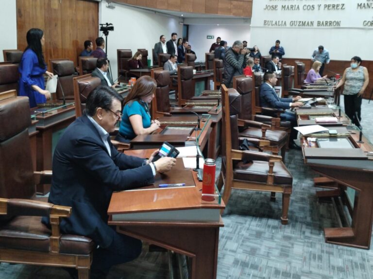 Dan aval a prisión preventiva oficiosa