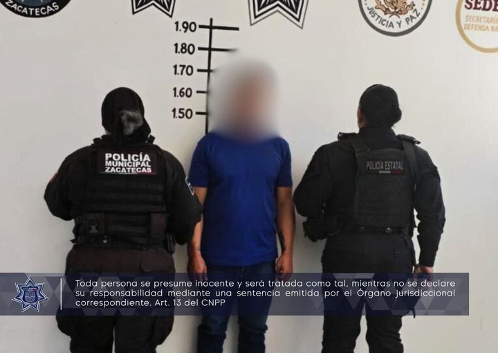 Detienen a hombre por presunta agresión a su pareja