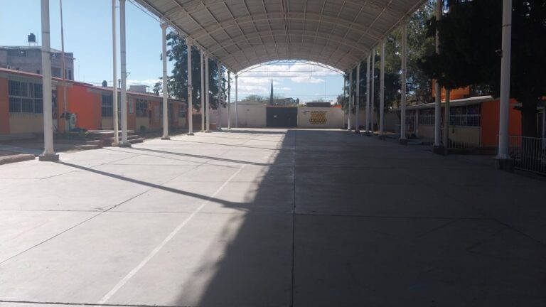En Fresnillo, ingresan sujetos armados a primaria