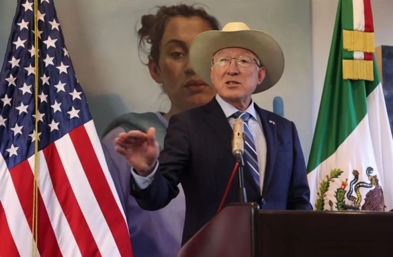 Teme AMLO que hable ‘El Mayo’: Ken Salazar
