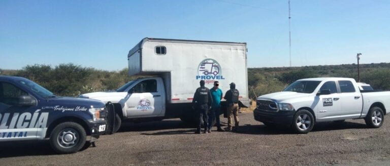 Localizan Fuerzas de Seguridad a 53 migrantes; hay un detenido