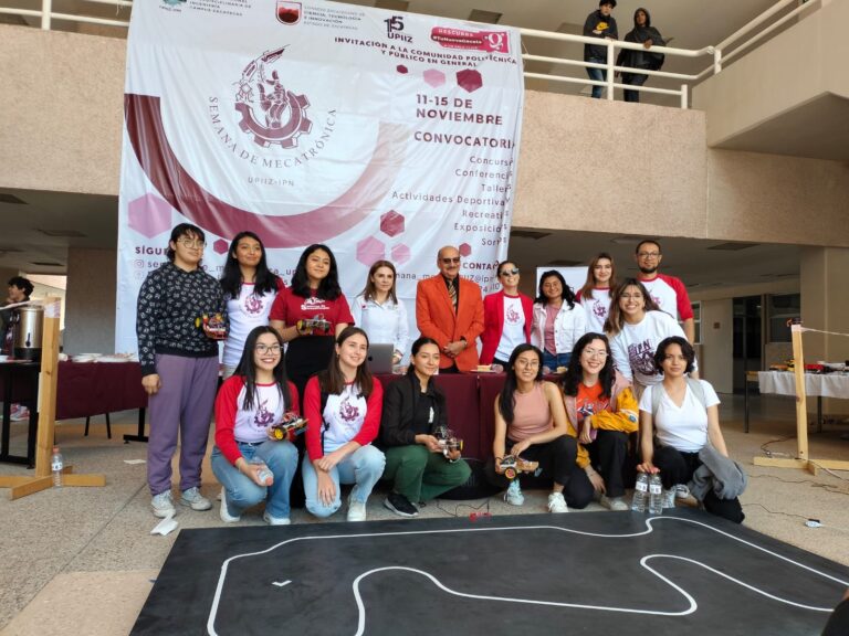 Realizan Cozcyt e IPN Primer Torneo Femenil de Robótica