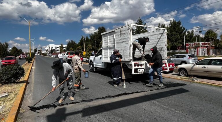 Recibe gobierno 24 obras deficientes