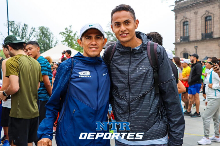 Saúl Acosta destaca en el Medio Maratón de Nuevo León