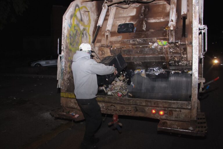Supervisan colecta de basura en Gavilanes