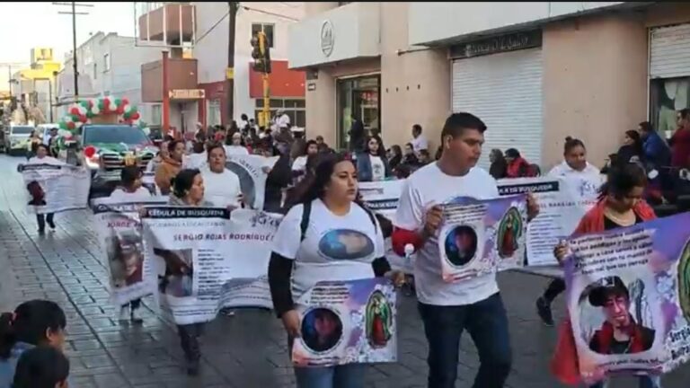Peregrinan familias por sus desaparecidos