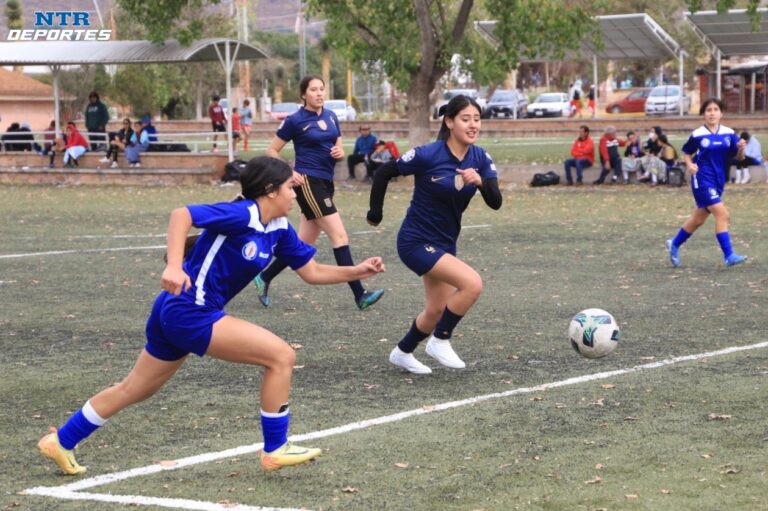 Celebran copa de fútbol femenil en Unidad Deportiva Norte