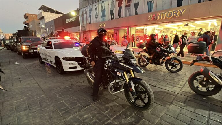 Combaten corrupción en la policía con mejores salarios