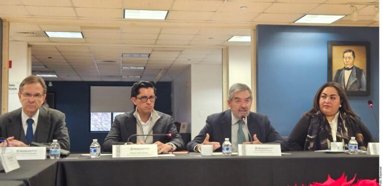 Contrata México abogados en EU ante deportaciones