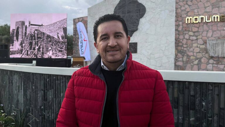 Instan a titular de seguridad a aclarar su ataque a medios