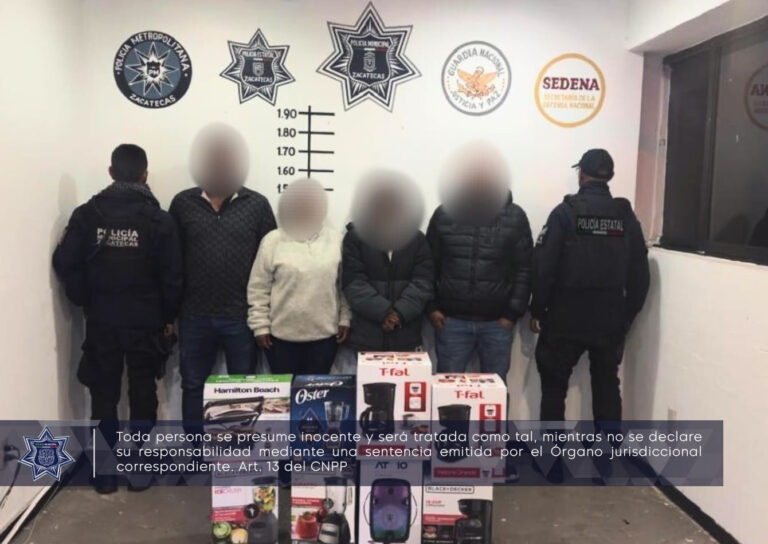 Detienen a presuntos defraudadores