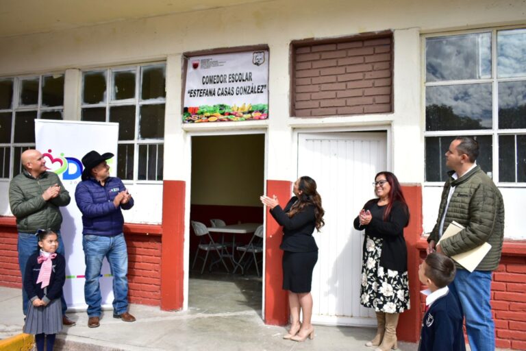 Inauguran comedor escolar en primaria Candelario Huízar