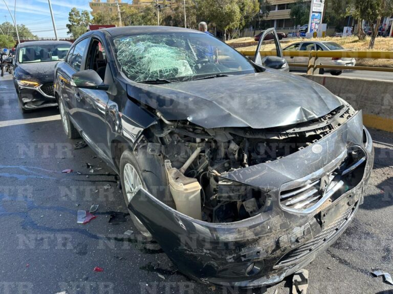 Reportan seis vehículos dañados durante dos accidentes