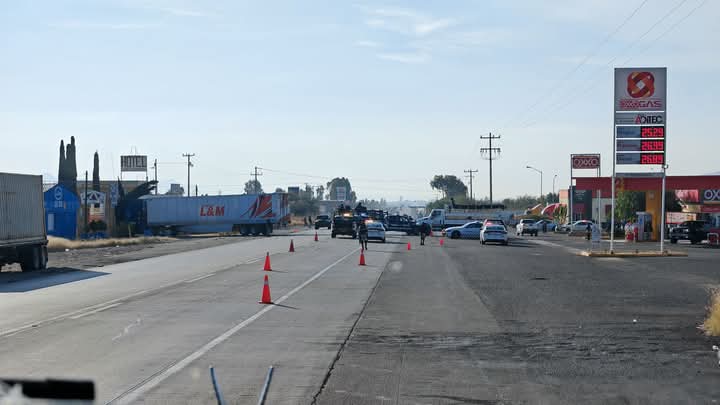 Muere una persona en choque carretera a Cuauhtémoc; acababa de robar el vehículo