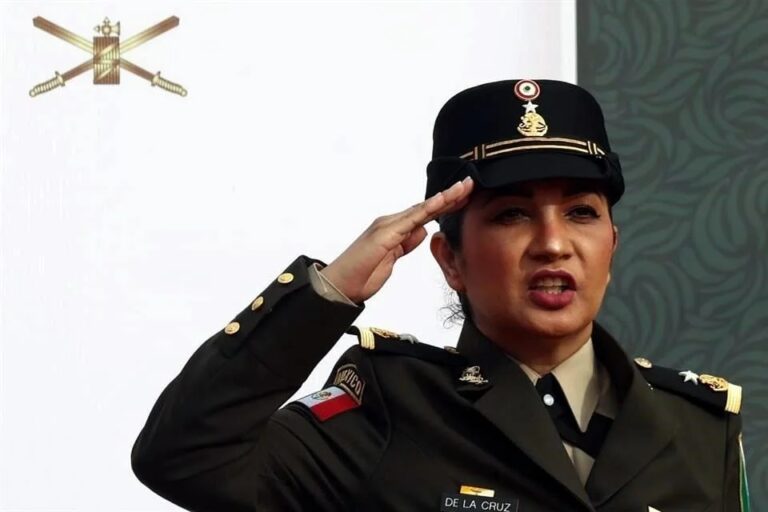 Asume primera mujer Defensoría Militar