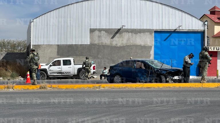 Chocan dos vehículos en Fresnillo; hay dos heridos