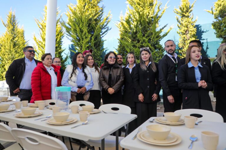 Inaugura SEDIF espacio alimentario en Utzac Campus Pinos