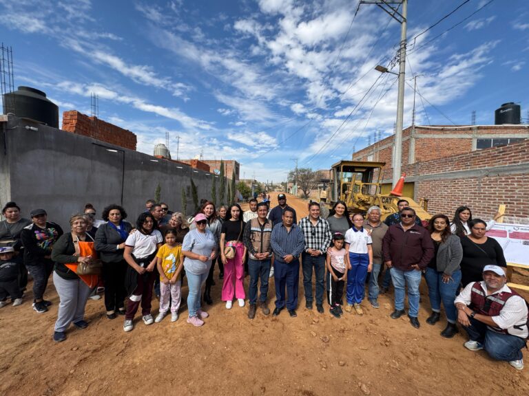 Invierte Sedesol 3 millones en pavimentación