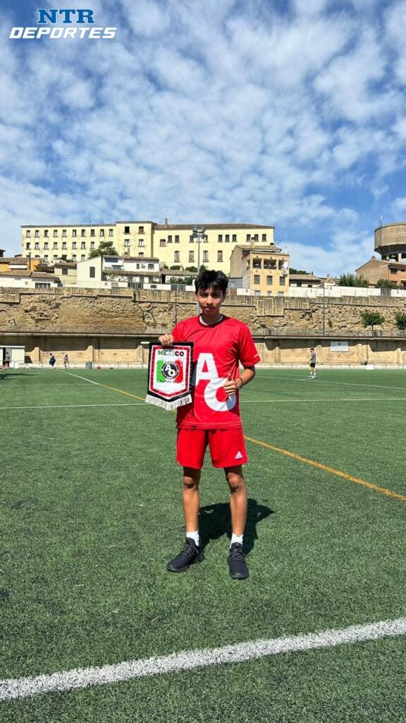 Joven zacatecano destaca en España