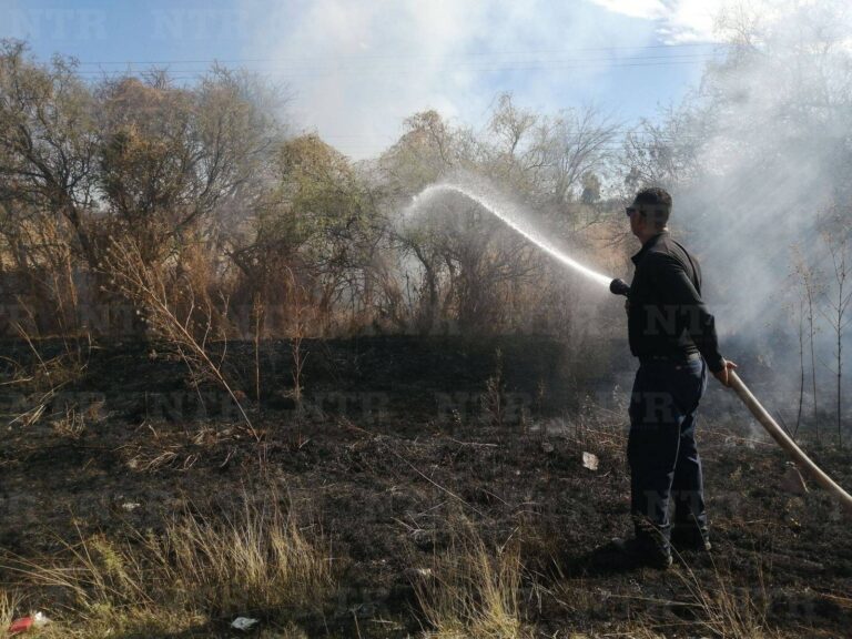 Se incendia hierba cerca de Laguna Seca y San Miguel de Sosa