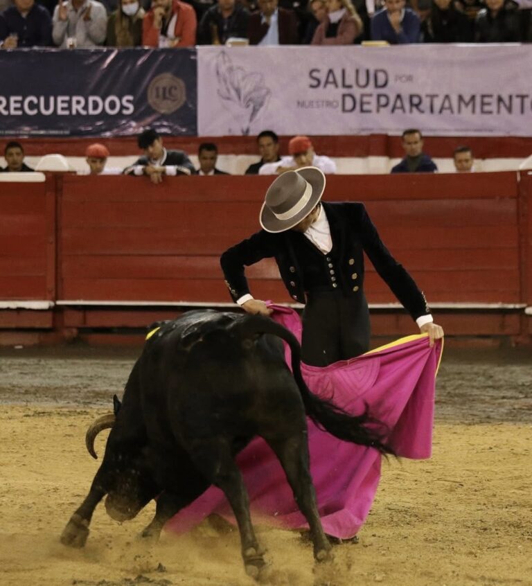 Sebastián Castella se impone en Manizales