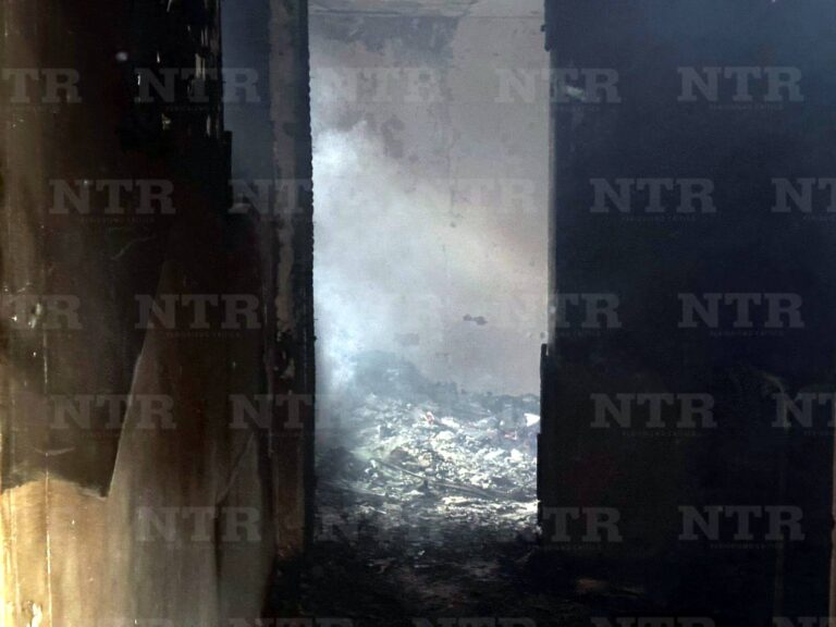 Se incendia parte de una casa por cortocircuito