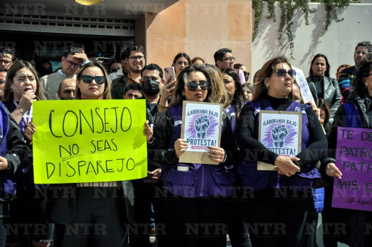 Protestan en IFDP; defienden sus derechos
