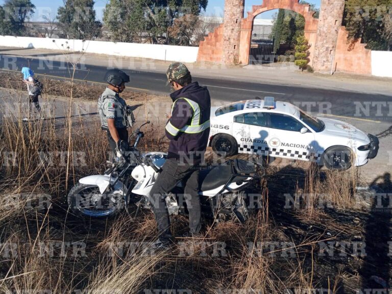 Motociclista sale herido tras choque