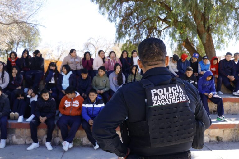 Convocan a ser parte de la policía de la capital