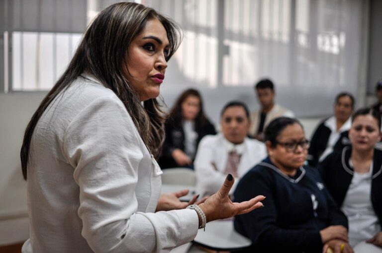 Destituyen a directora de la Uneme