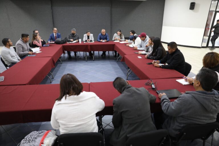 Hoy, a clases en Telebachilleratos