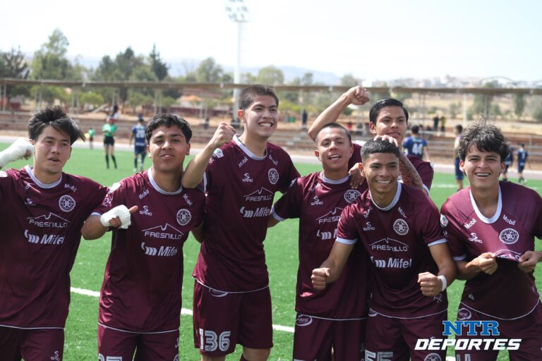 Mineros golea en TDP y es líder