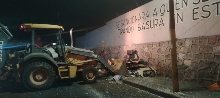 Realizan labores de limpieza en centro histórico de zacatecas