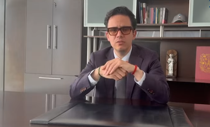 Reconoce Mugüerza marcha pacífica de maestros