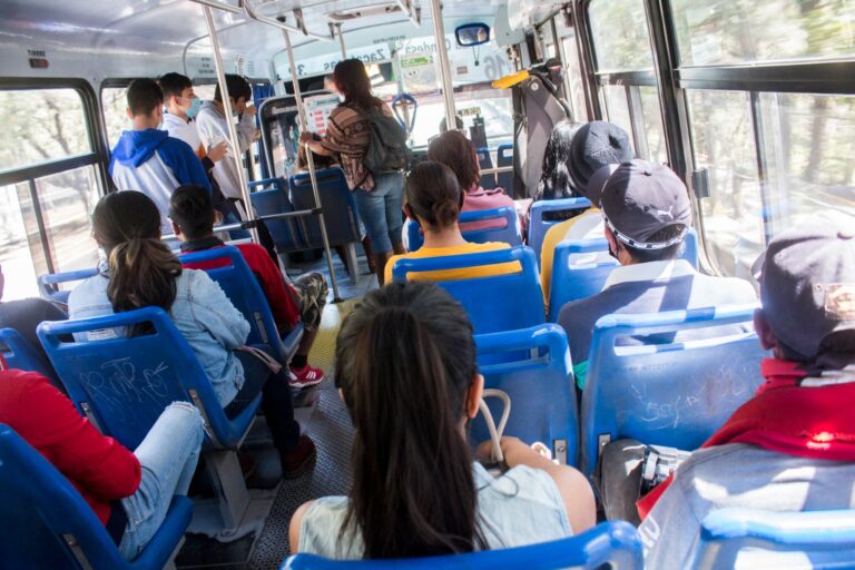Reprochan usuarios aumento de pasaje