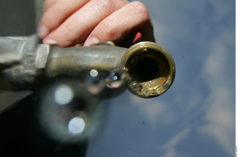 Imponen 630 multas por desperdiciar agua