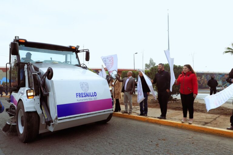 Compra ayuntamiento barredora mecánica