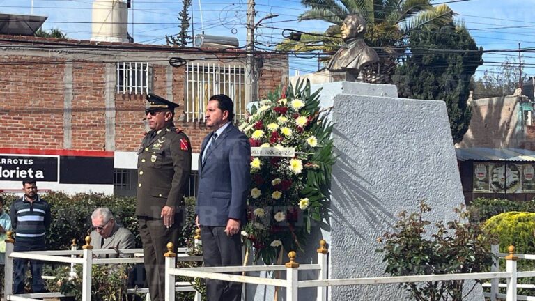 Conmemoran 219 aniversario del natalicio de Benito Juárez