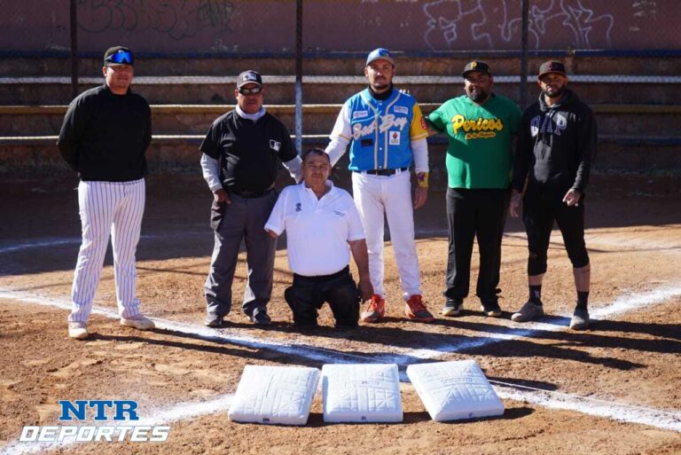 Entregan almohadillas al Campo de Béisbol UDN