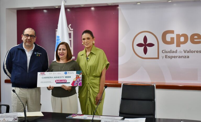 Entregan donativo en apoyo a personas con discapacidad