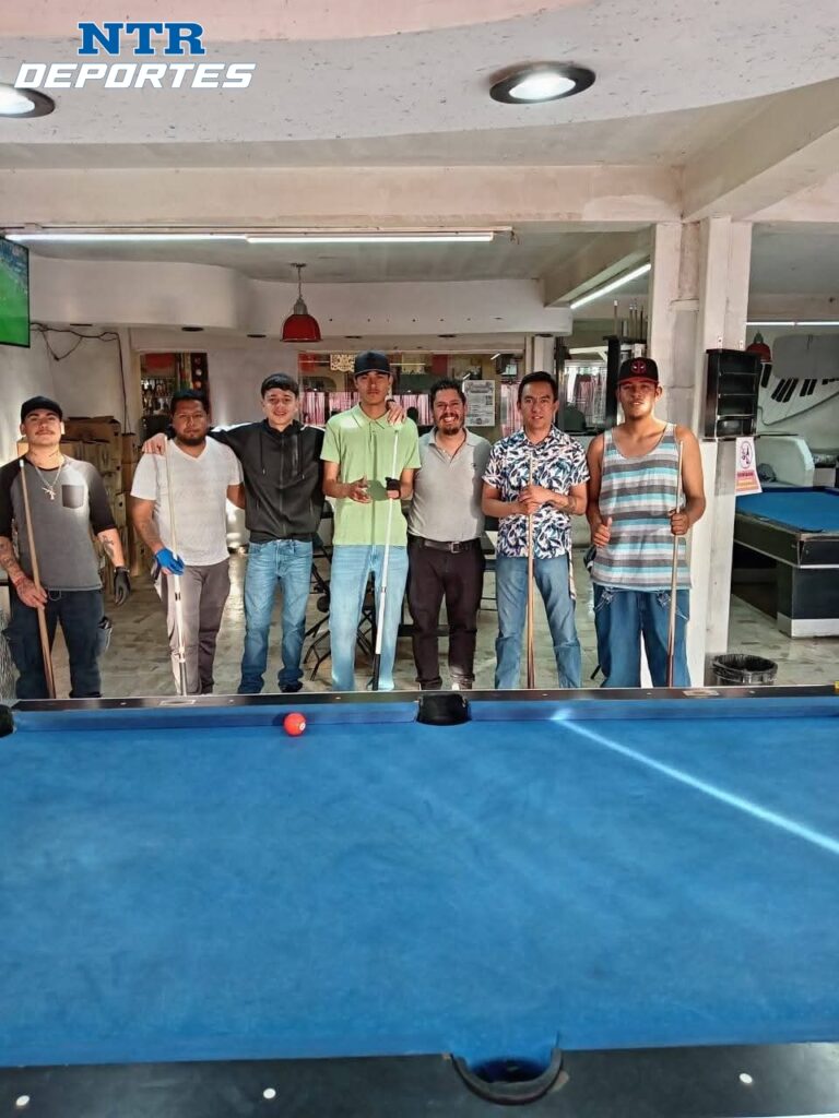 Inician a jóvenes en el billar