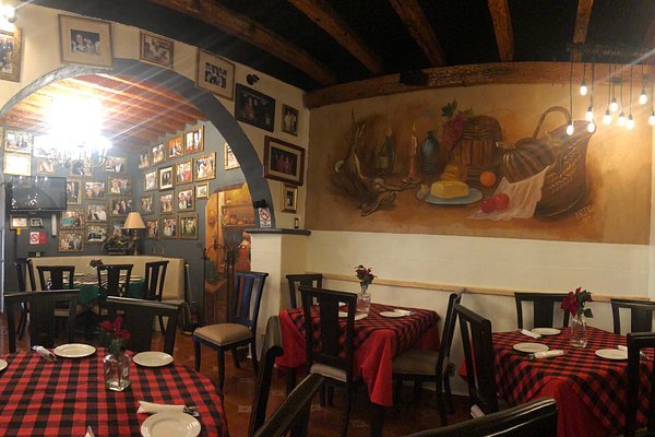 Paros, huelgas e inflación afectan ventas de restaurantes