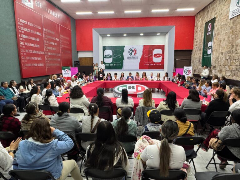 Realiza PRI «Mujeres Dejando Huella»